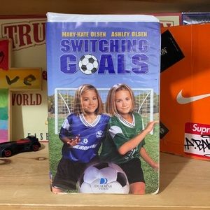 Warner Bro’s-‘SWITCHING GOALS’ VHS Collector’s Item movie